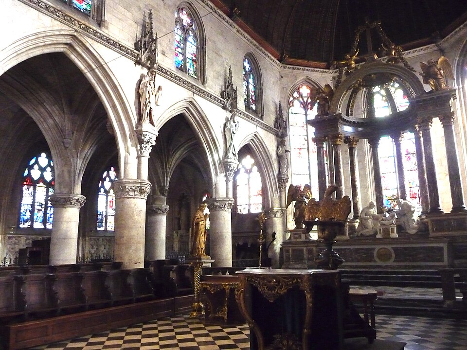 Église Sainte-Croix de Bernay