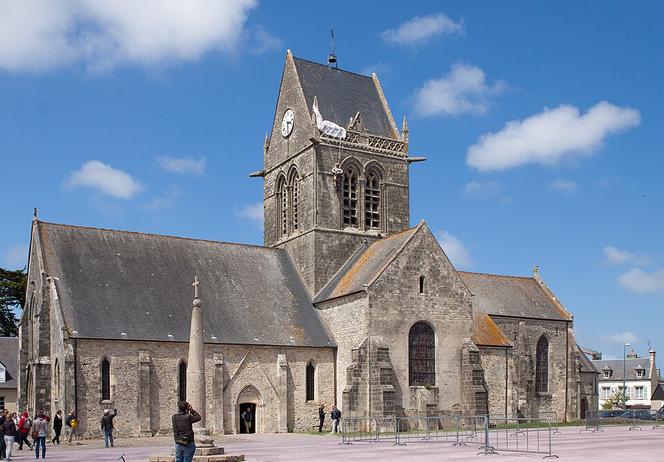 église Notre-Dame-de-l’Assomption de_Sainte-Mère-Église