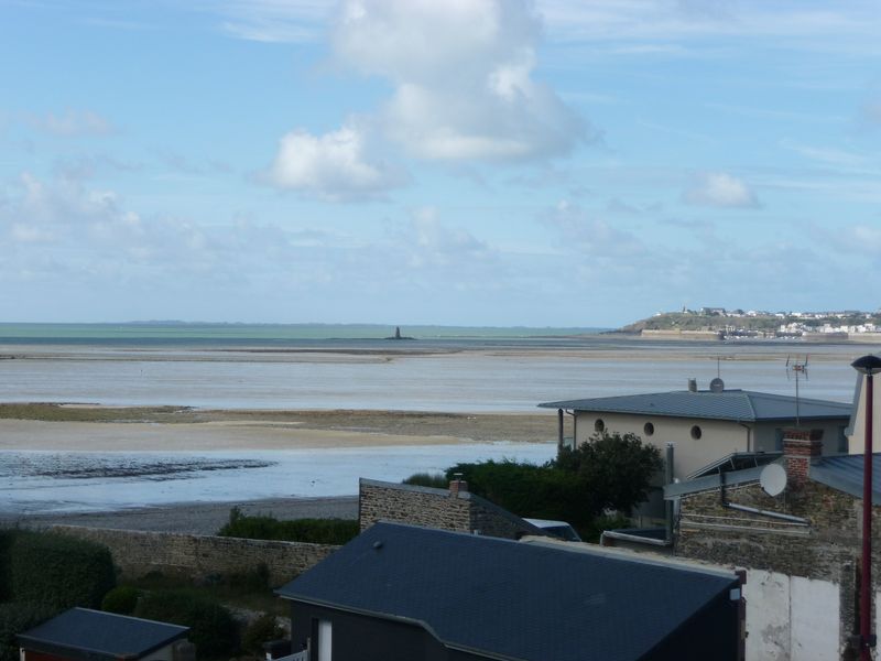 PROPRIETAIRE0-meuble-denis-gaubert-saint-pair-sur-mer