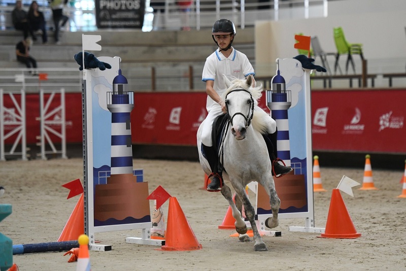 Patrice CottinCENTRE EQUESTRE DE KAIRON-PLAGE