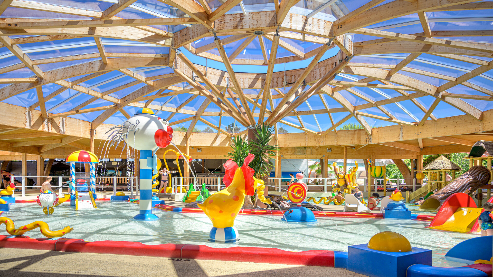 Anne-Aelia Savignard : Autenzio & CassotisCamping_Ciela_Village_Rives_Parc_Aquatique