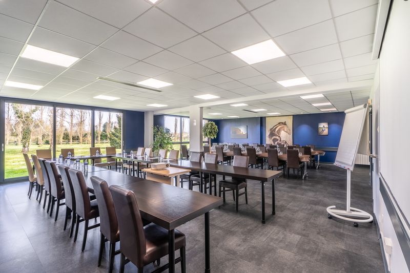 PROPRIETAIRE12 - SALLE SEMINAIRE MODULABLE HOTEL LE SAINTE MERE