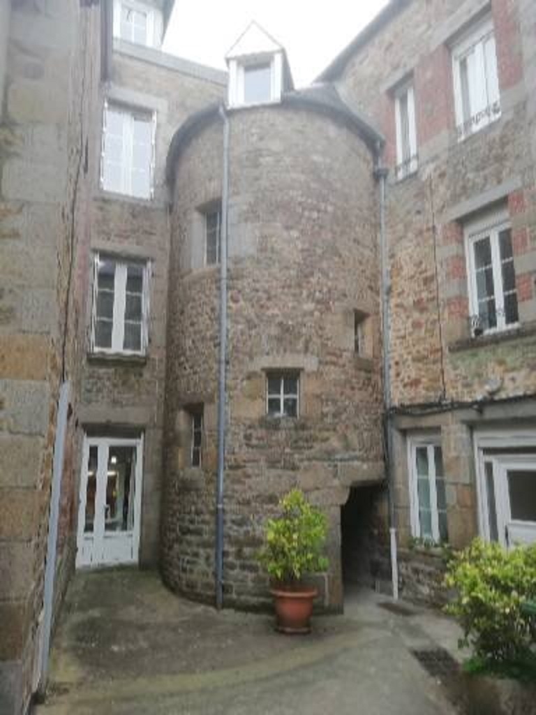 PropriétaireCour des 3 Rois 2