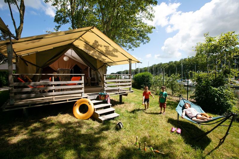 CAMPING FLOWER LE HAUT DICK14-carentan-les-marais-camping-flower-le-haut-dick