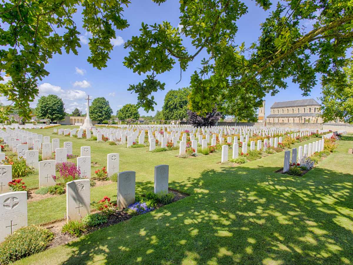 Camille Plichard - Normandie Pays d'AugeCimetière militaire britannique de Ranville
