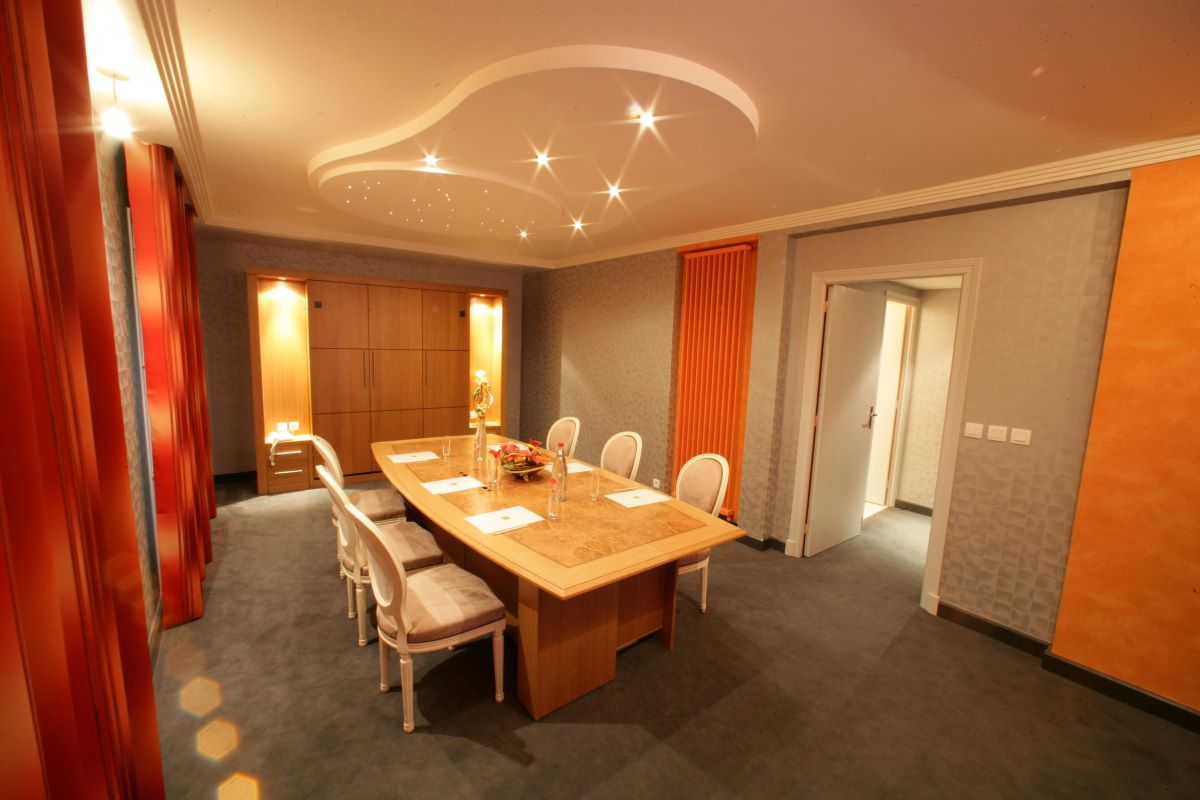 PropriétaireHôtel Le Fruitier_Salle de réunion