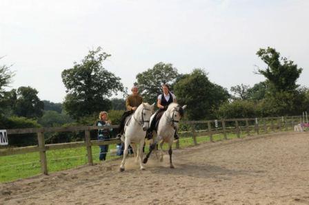 CDESMOTTES2013_Centre_Equestre_La_Chapelle_Cécelin3@C.Desmottes