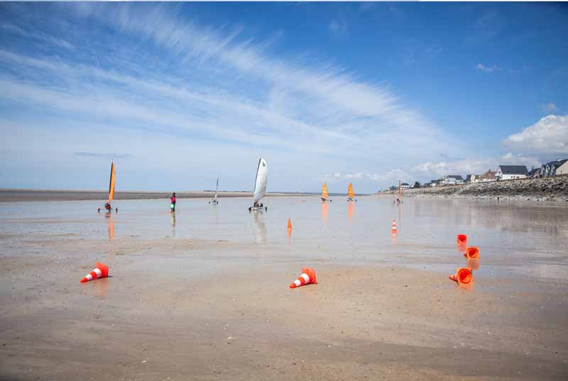 Philippe_Fauvel_CDT502013_Hauteville_sur_Mer_chars_à_voile©Philippe_Fauvel_CDT50