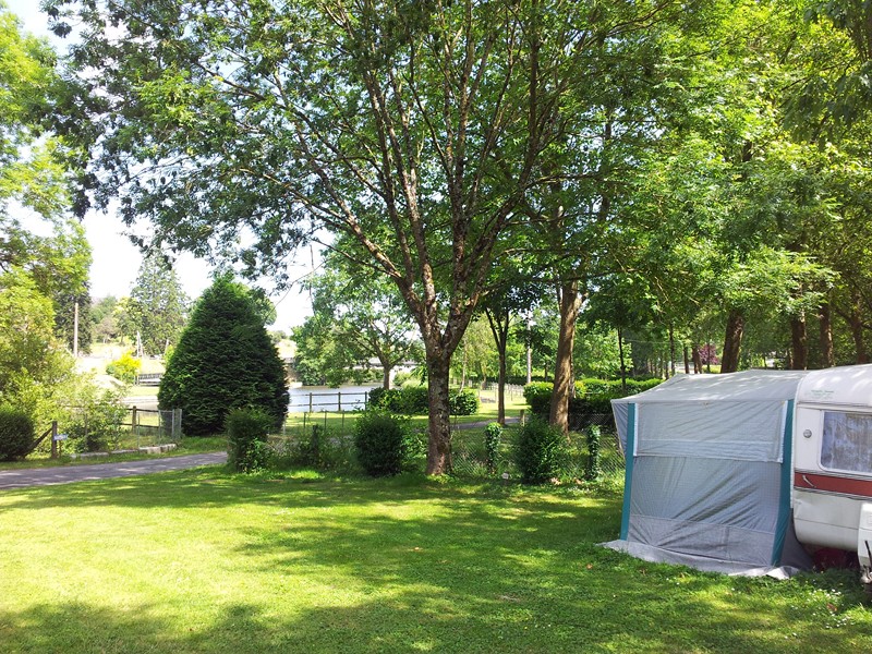 OT Bocage NormandMini-golf au camping de Pont-Farcy