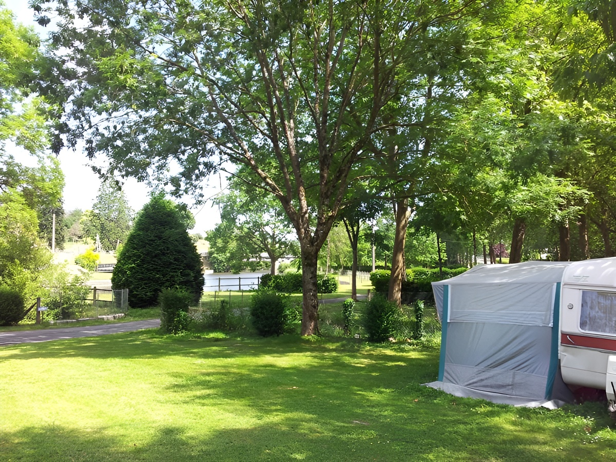 OTBNCamping des Bords de Vire à Pont-Farcy