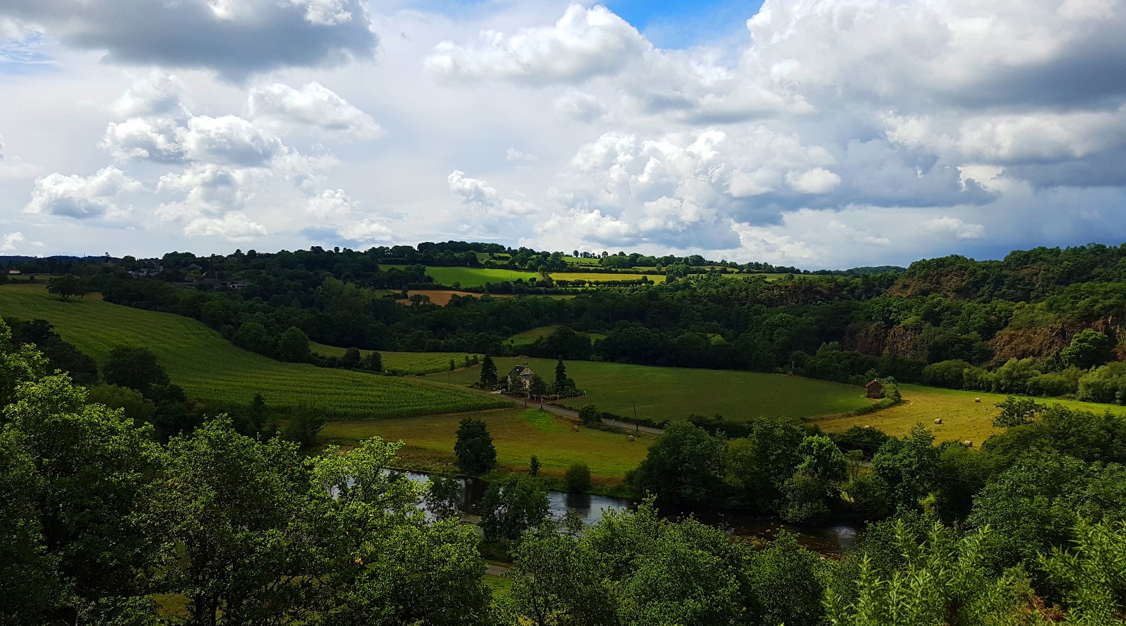 KotaventureVue sur la vallée - Kotaventure