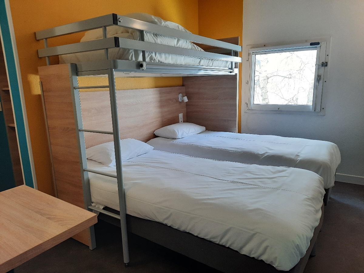 HOTEL KYRIAD DIRECT CAEN NORD MEMORIALChambre triple