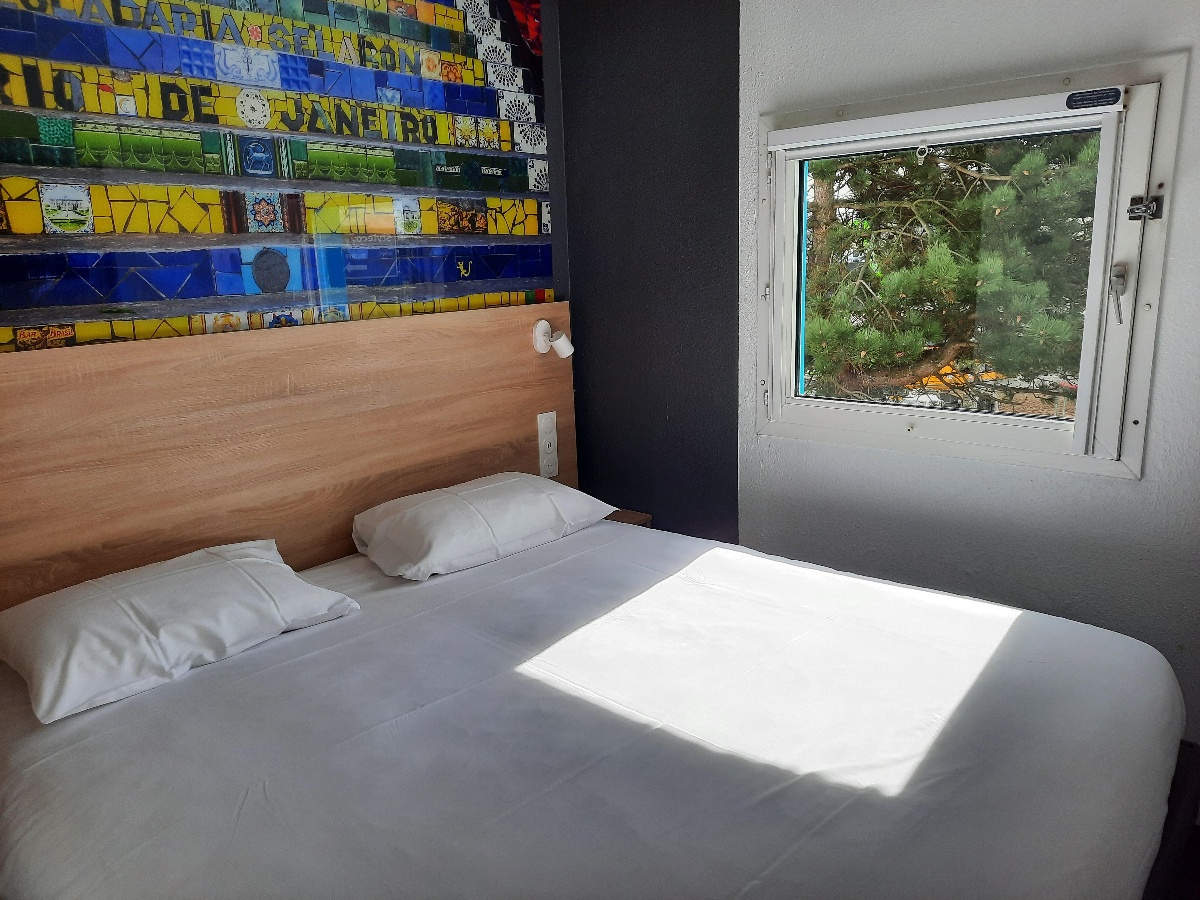 HOTEL KYRIAD DIRECT CAEN NORD MEMORIALChambre double