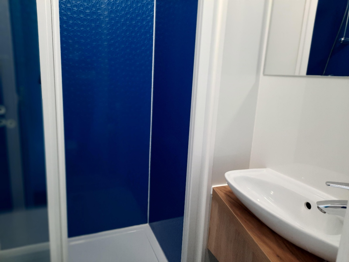 HOTEL KYRIAD DIRECT CAEN NORD MEMORIALSalle de bain chambre double/twin
