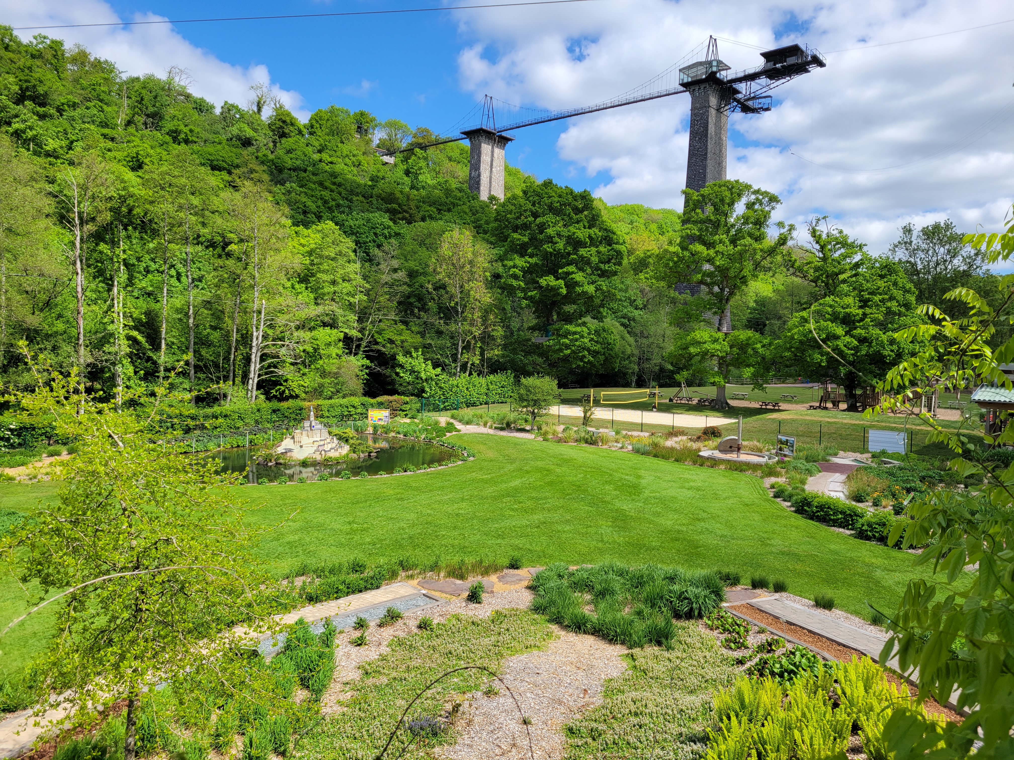 Normandie LugeJardin-Pieds-Nus-Viaduc-Souleuvre