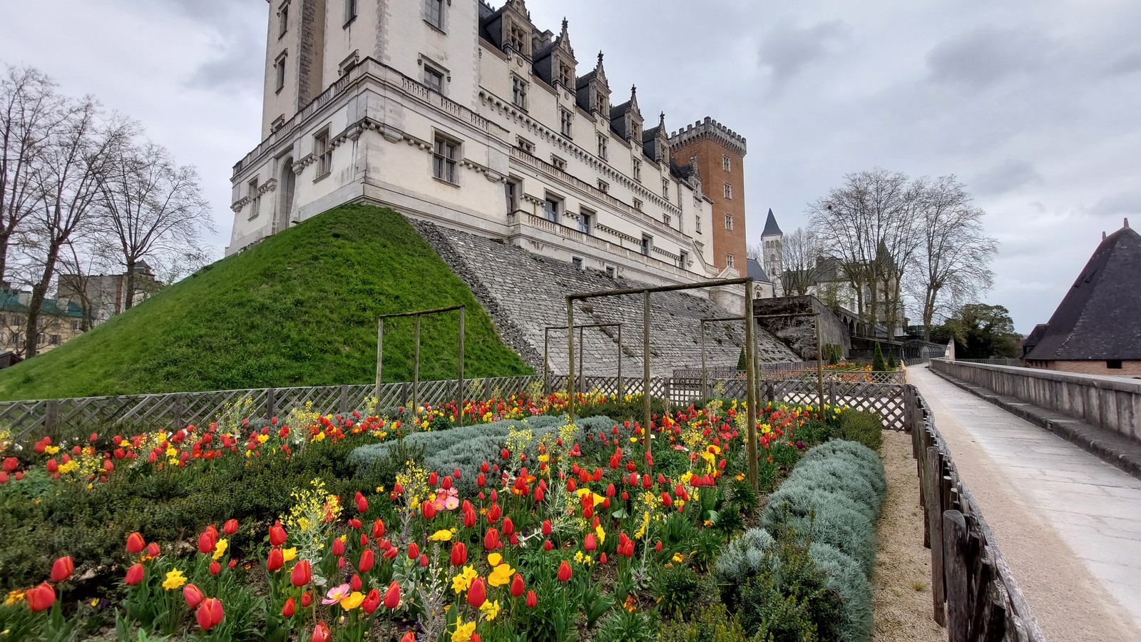 Pau Pyrénées Tourisme/ Paul LouisJardins Renaissance