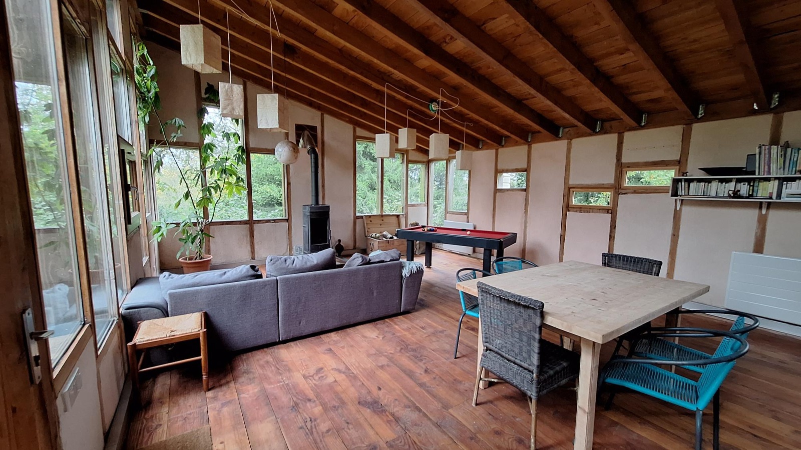 Salle- Eco-gîte Aux Prés d'UlysseEco-gîte Aux Prés d'Ulysse