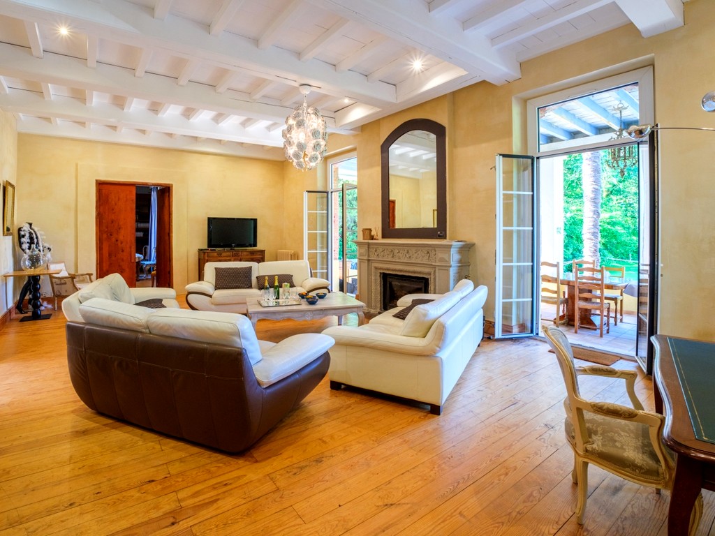 chateau larrunque2025- TS- chateau larrunque salon