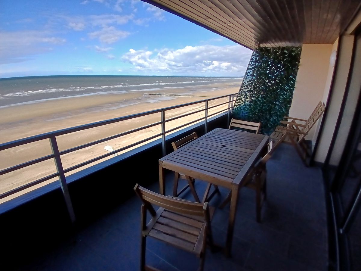 OT CabourgBalcon vue mer