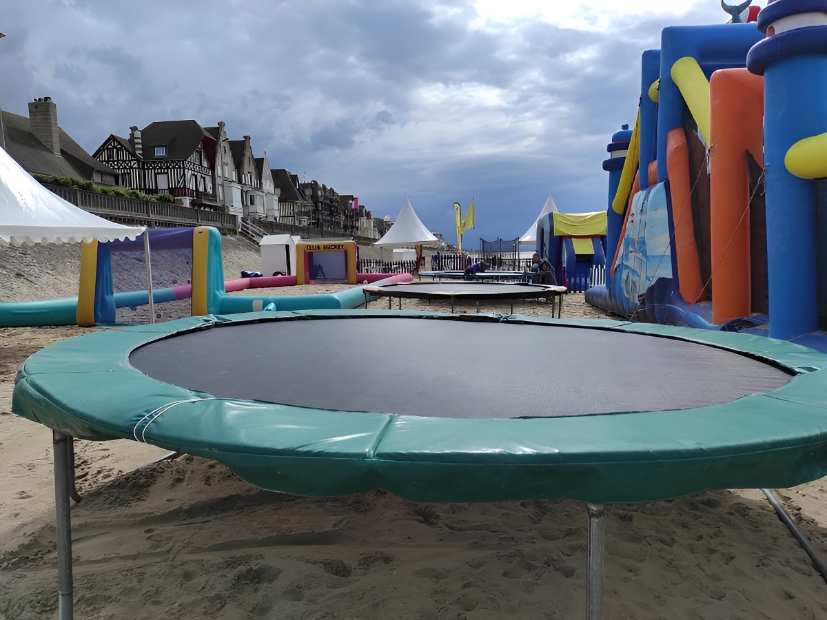 Croco Club CabourgTrampoline
