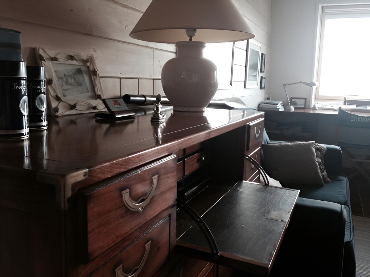 Antoine MorisseStudio Marin