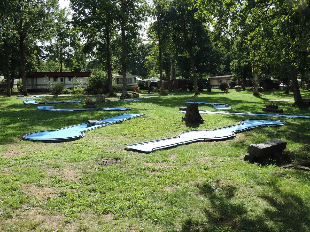 Camping La Chênaie