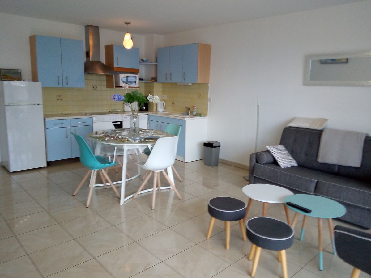 PROPRIETAIRE3-granville-meuble-rouelle-annick