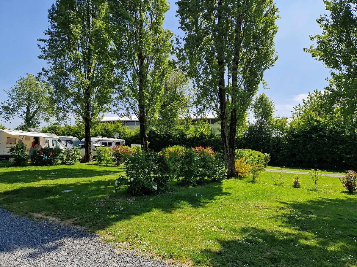 Camping le Clos BalleroyEmplacements campeurs