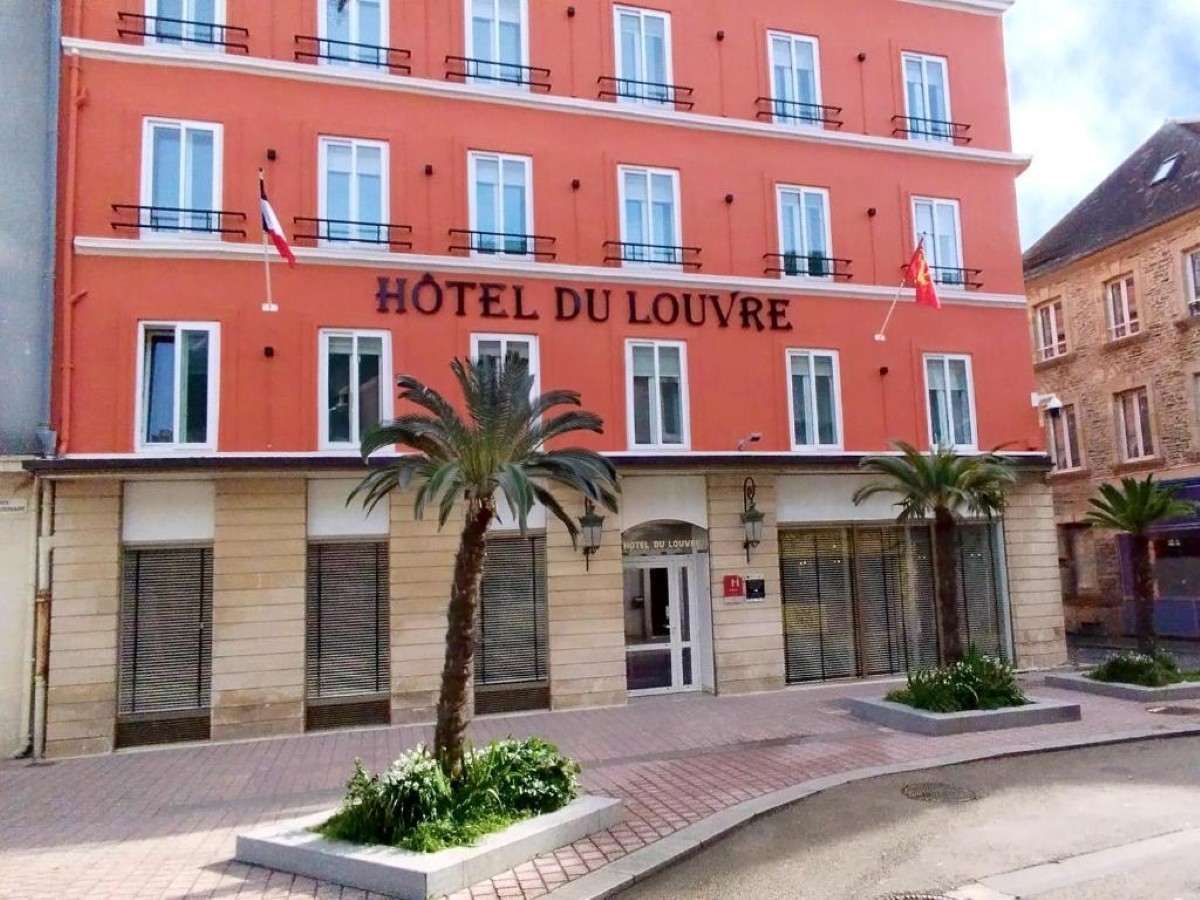 PROPRIETAIREhotel-le-louvre-cherbourg-cotentin-0