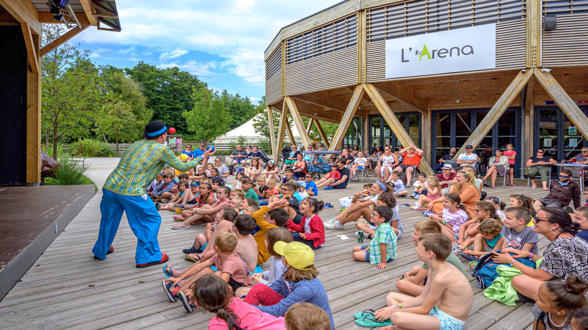 Anne-Aelia Savignard : Autenzio & CassotisCamping_Landes_Ciela_Village_Rives_Spectacle