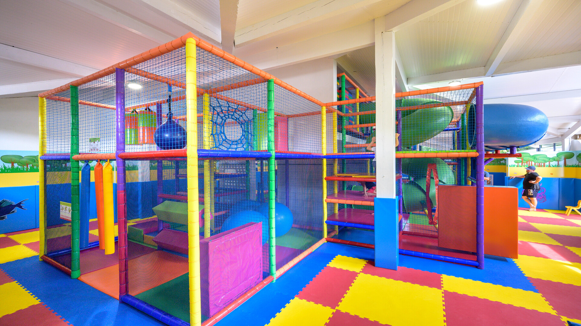 Anne-Aelia Savignard : Autenzio & CassotisCamping_Landes_Ciela_Village_Rives_Jeux_
