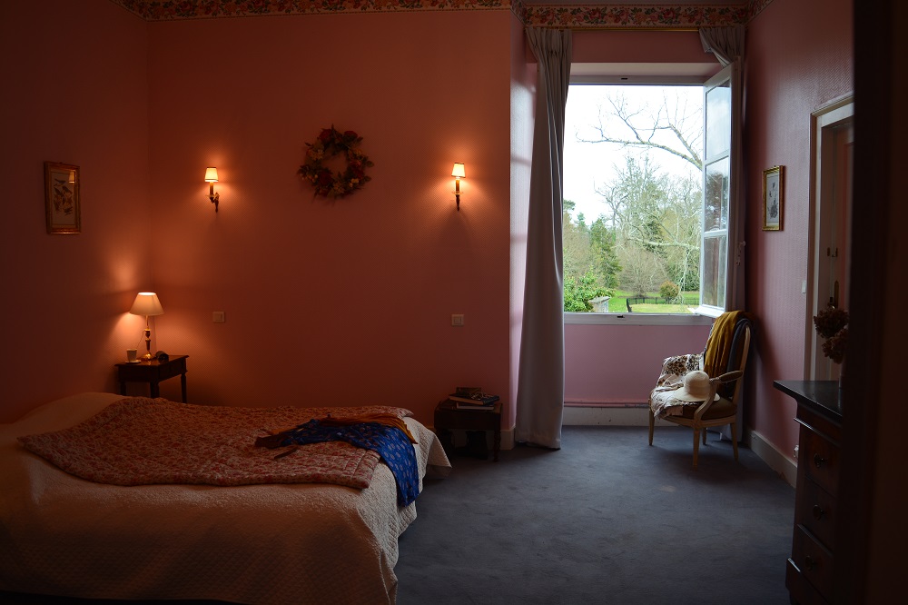 Non communiquéChambre double suite rose.JPG_8
