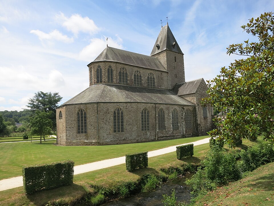 Abbatiale Notre-Dame à Lonlay-l Abbaye