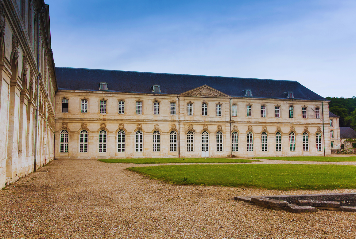 Abbaye Notre-Dame du Bec de Bec-Hellouin 2