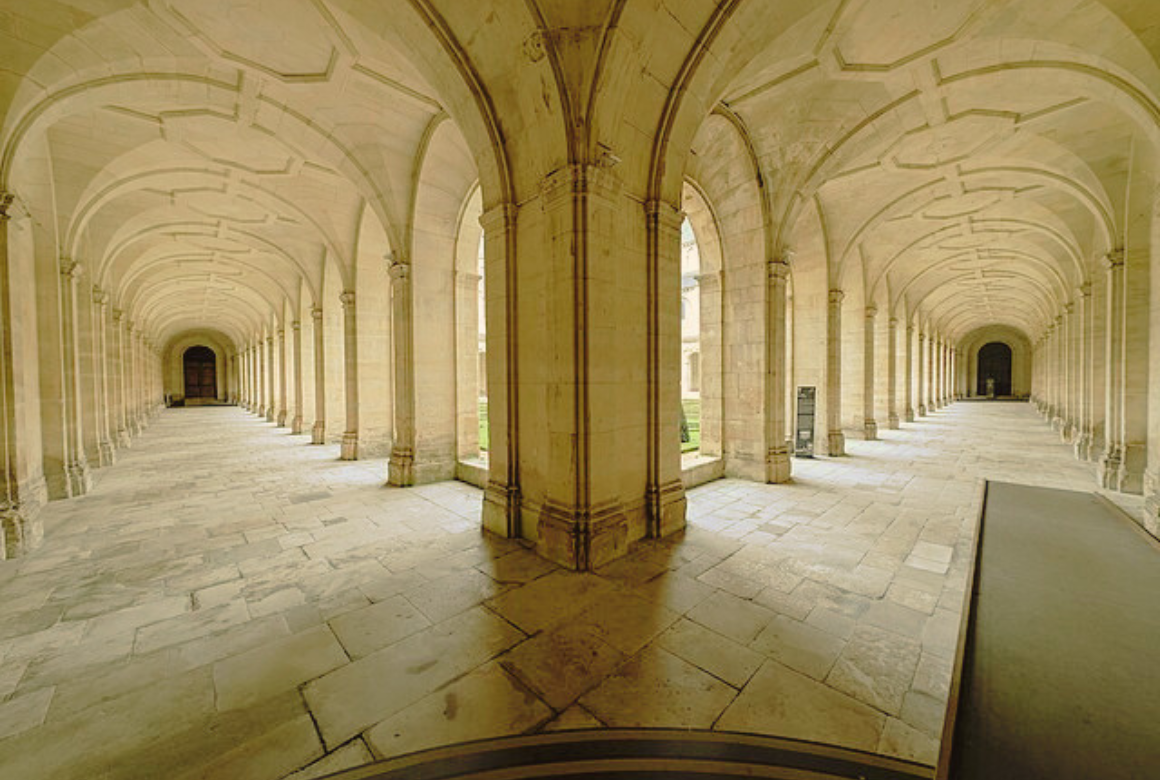Abbaye aux Hommes Caen Cloitre 1
