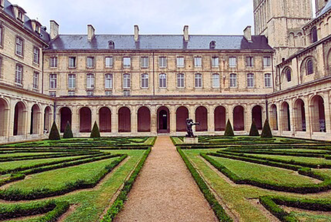 Abbaye aux Hommes Caen Cloitre 4