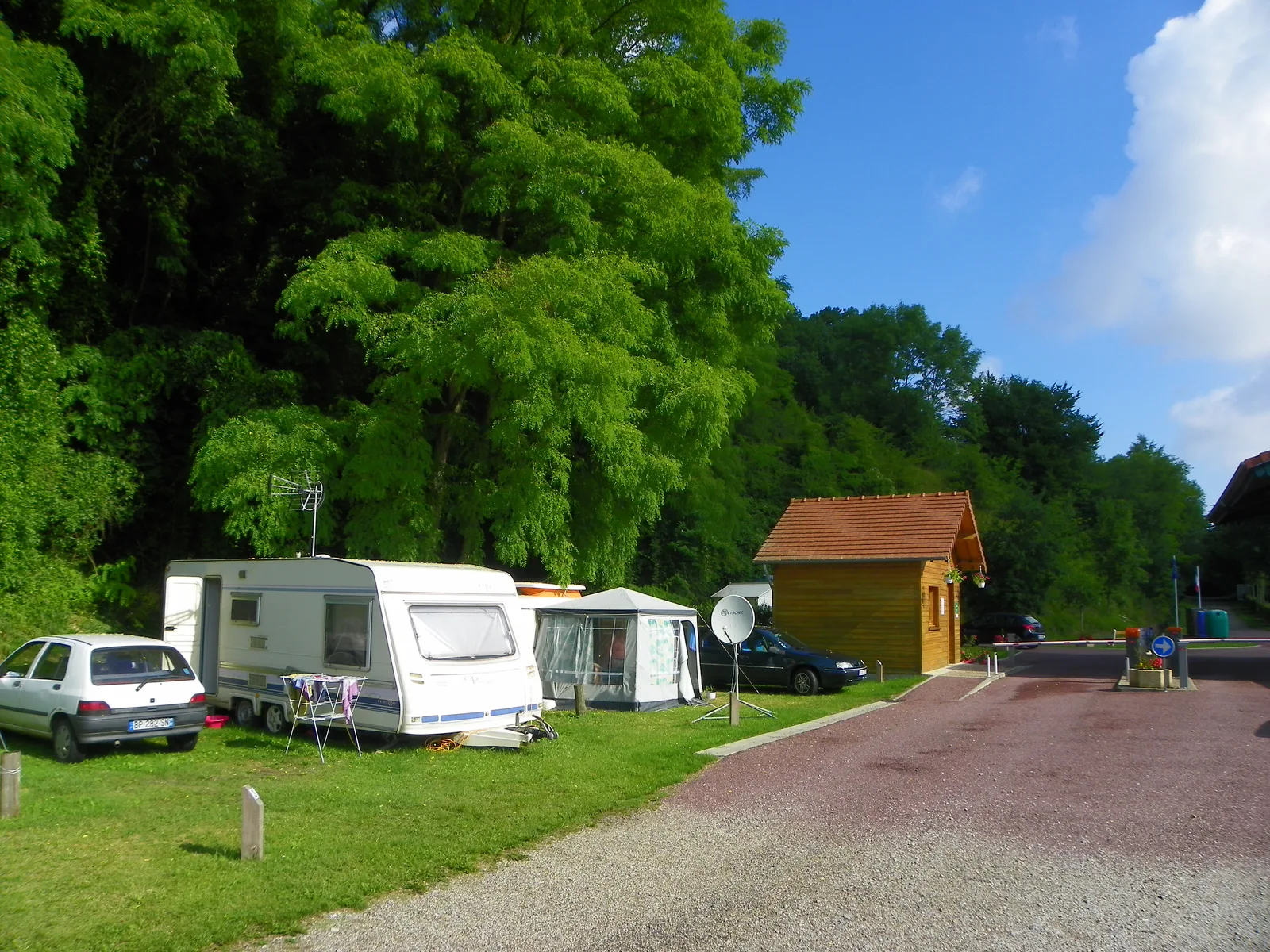 Camping Les Acacias Touffreville
