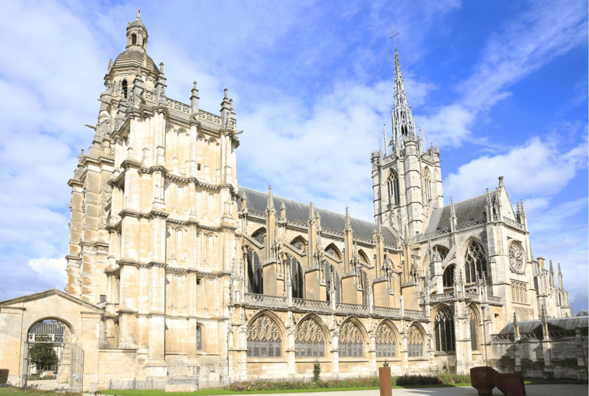 Cathedrale Evreux vue de cote
