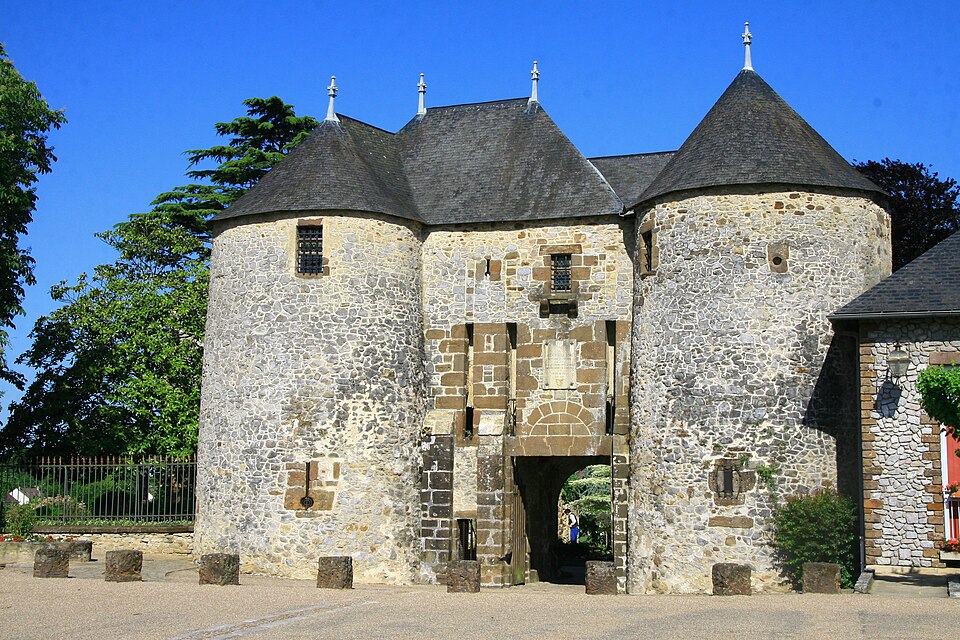 Château de Fresnay sur Sarthe