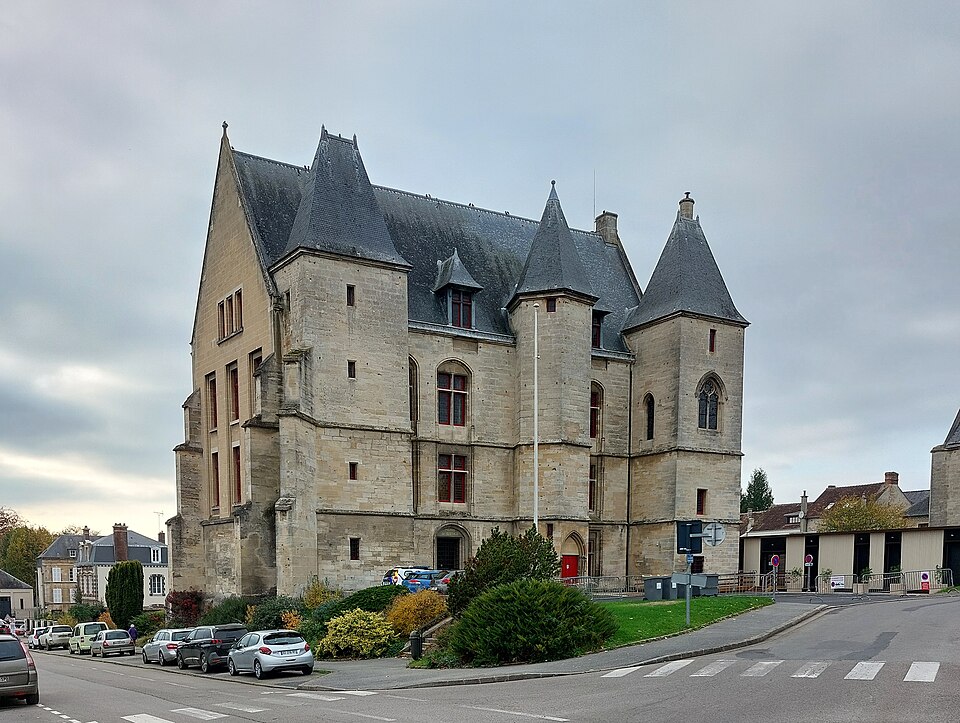 Château_des_Ducs,_Argentan
