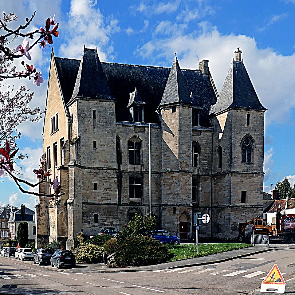 Château_des_Ducs,_Argentan