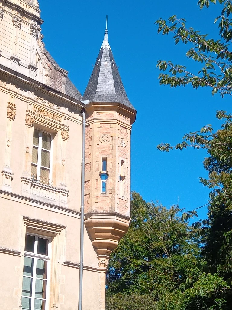 Chateau Roche-Bagnoles