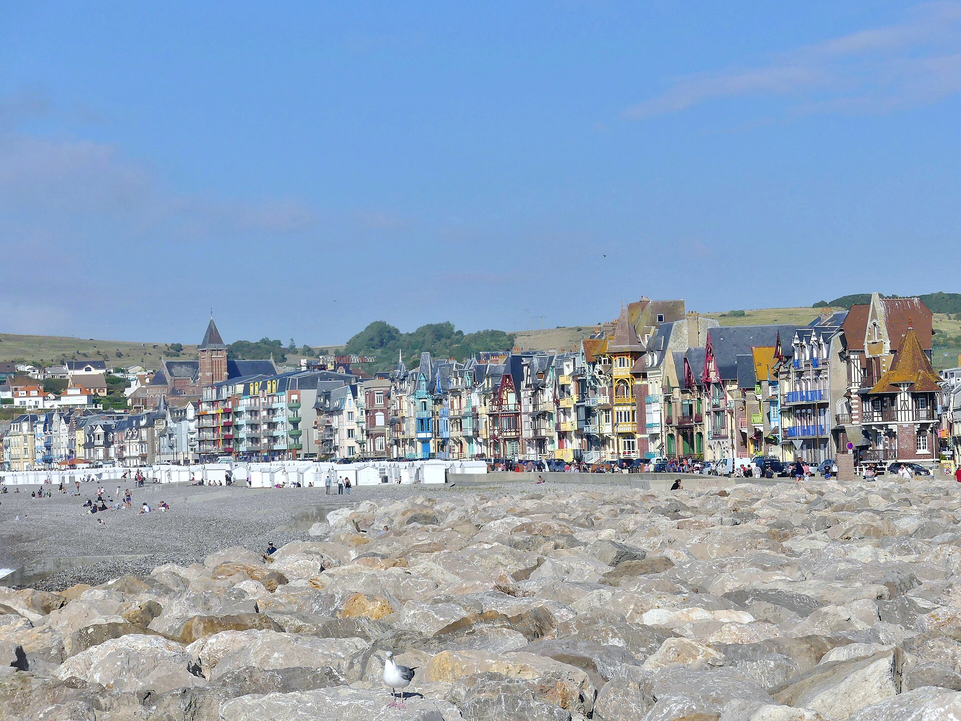 Digue_le_long_de_Mers-les-Bains
