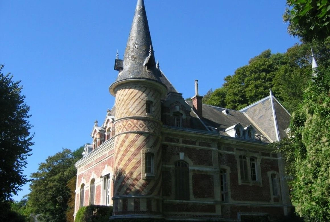Château des Aygues Etretat