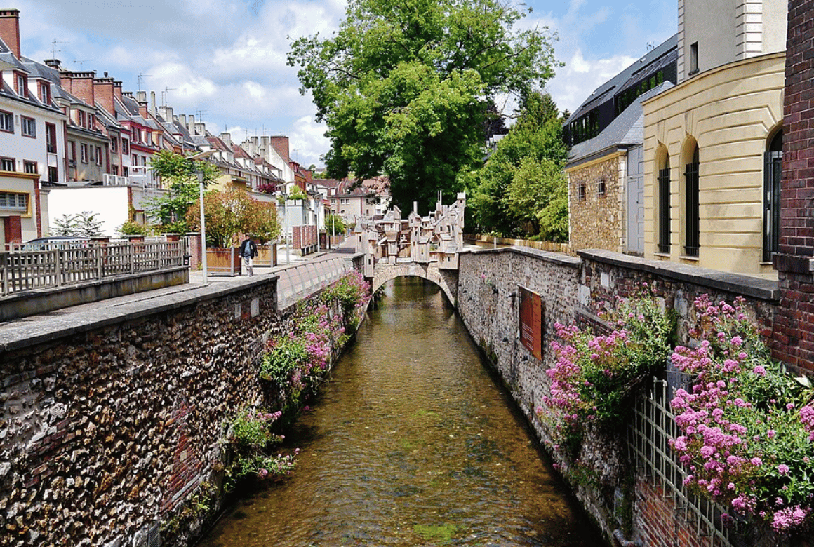 Photo pont sur l'iton Evreux