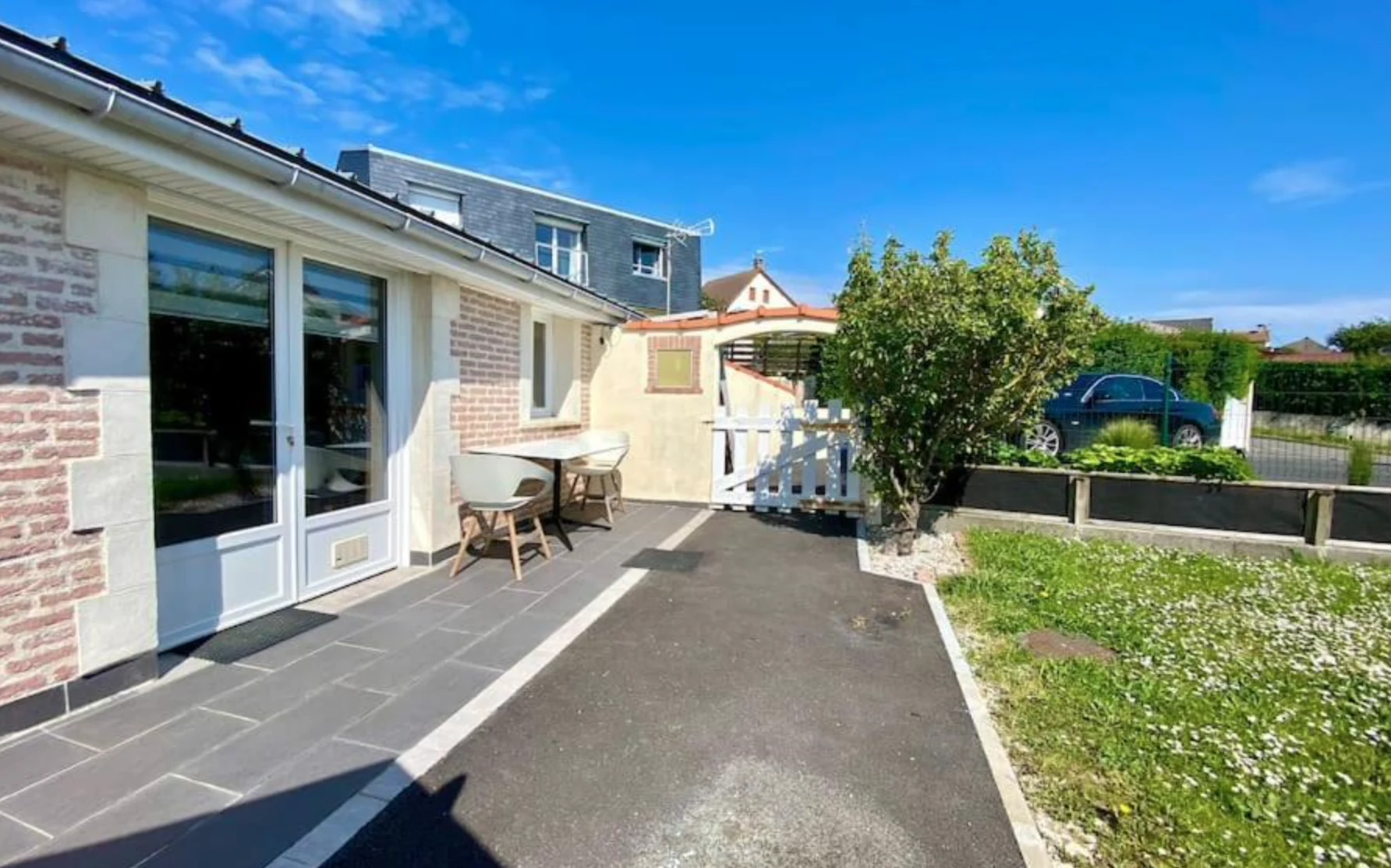 Extérieur le doux rivage