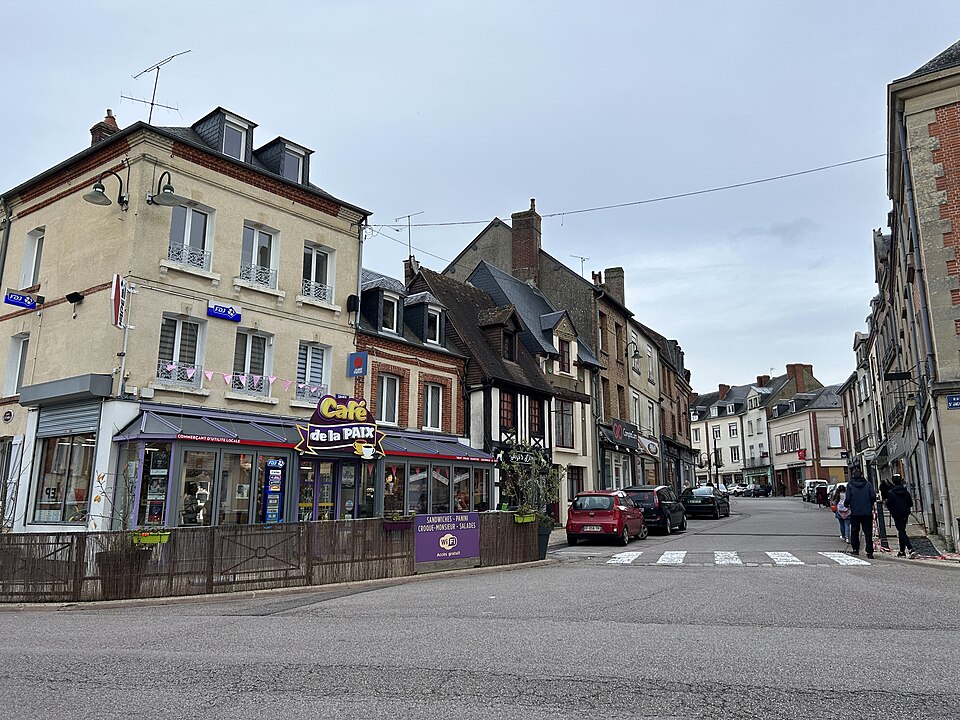 Gacé_-_Grande_Rue