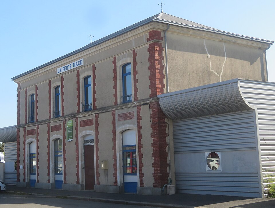 Gare de La Ferté-Macé