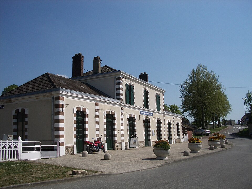 Gare_de_pacy_sur_eure