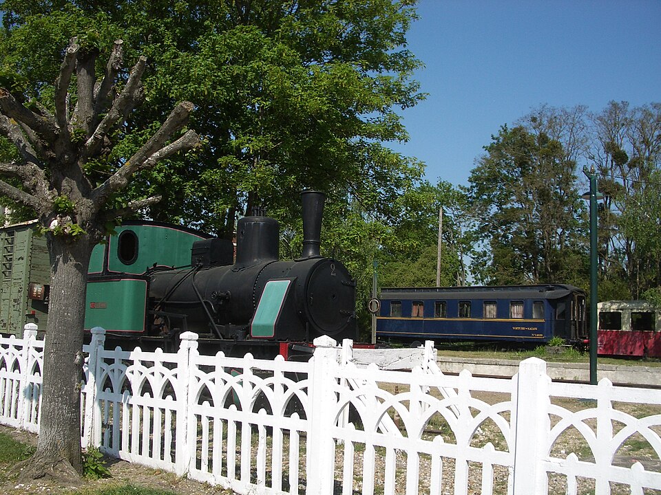 Gare_de_pacy_sur_eure_materiel